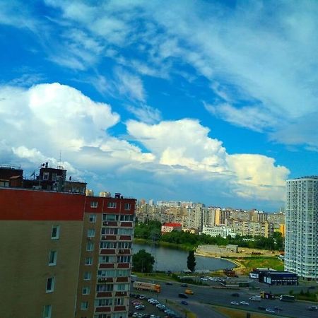 Уютная Квартира Метро Харьковская 3 Мин, Паспорт-Сервис, Аэропорт Борисполь Kyjev Exteriér fotografie