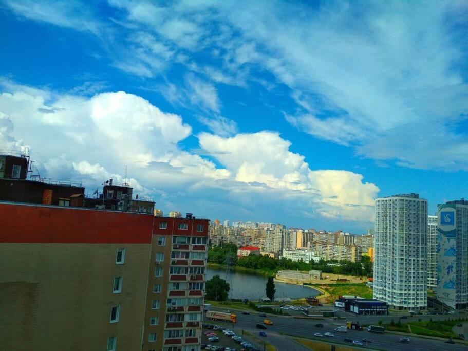 Уютная Квартира Метро Харьковская 3 Мин, Паспорт-Сервис, Аэропорт Борисполь Kyjev Exteriér fotografie